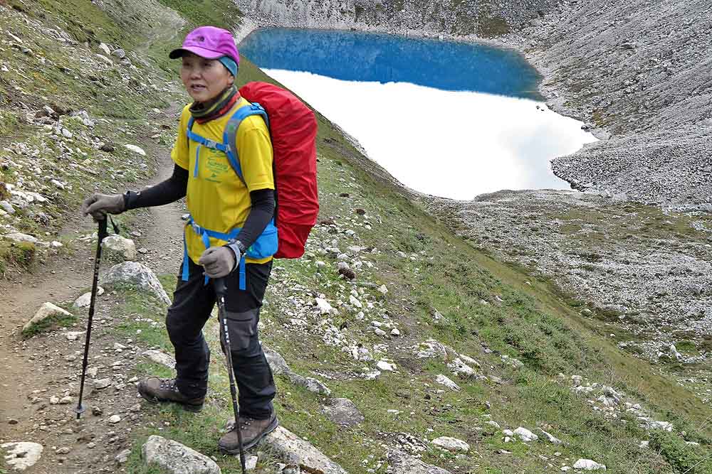 MANASLU TREKKING