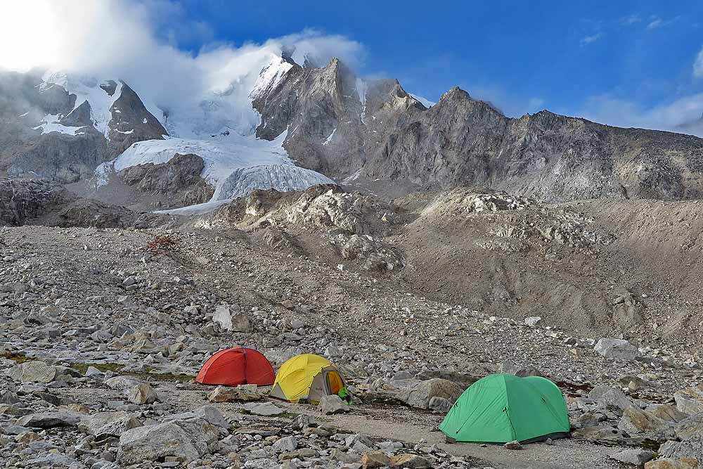 MANASLU TREKKING