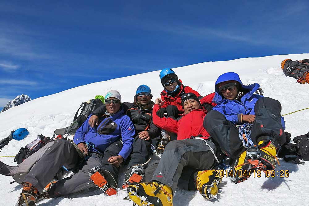 EVEREST LOBUCHE PEAK